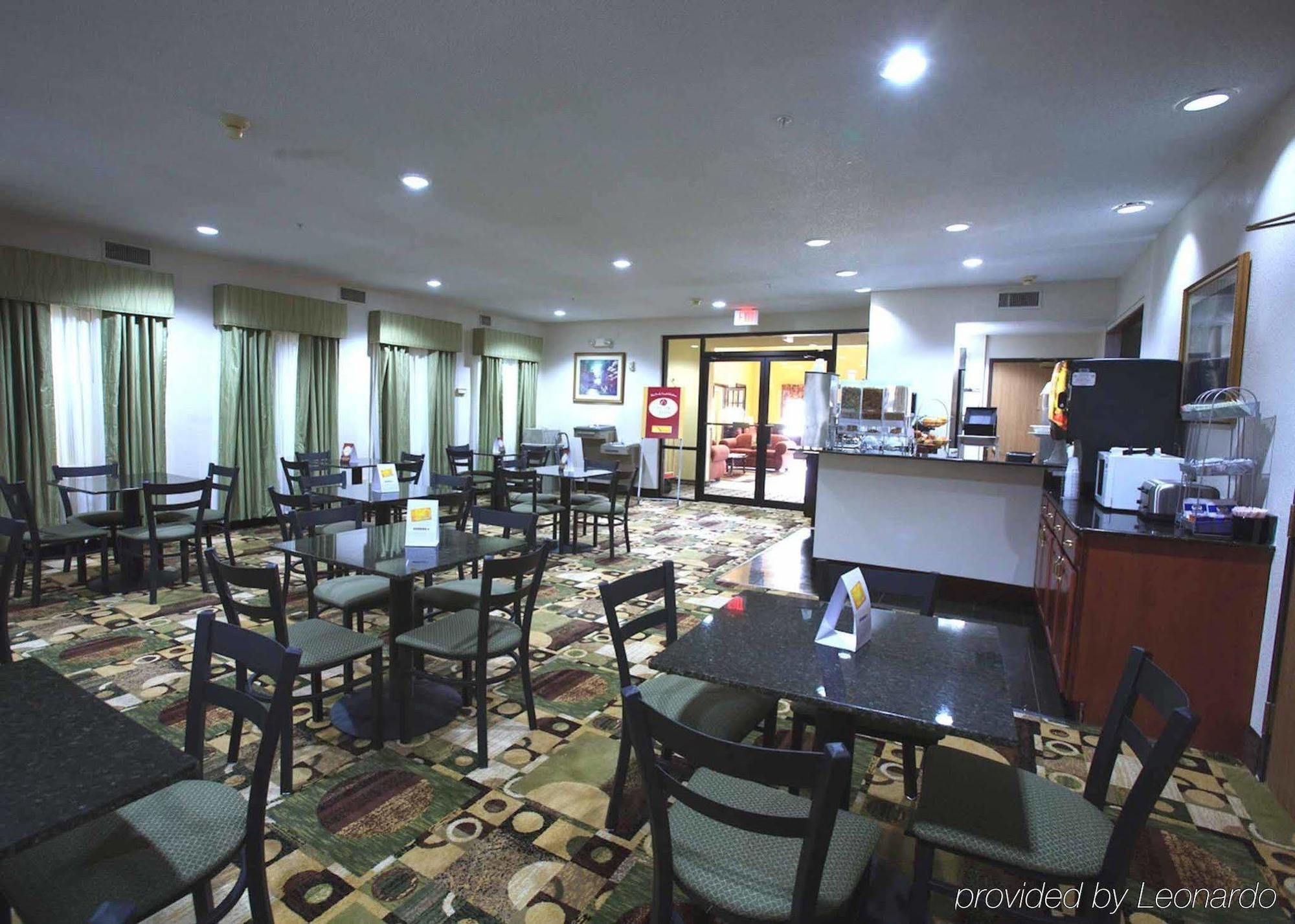 Quality Suites Burleson - Ft Worth Ресторан фото