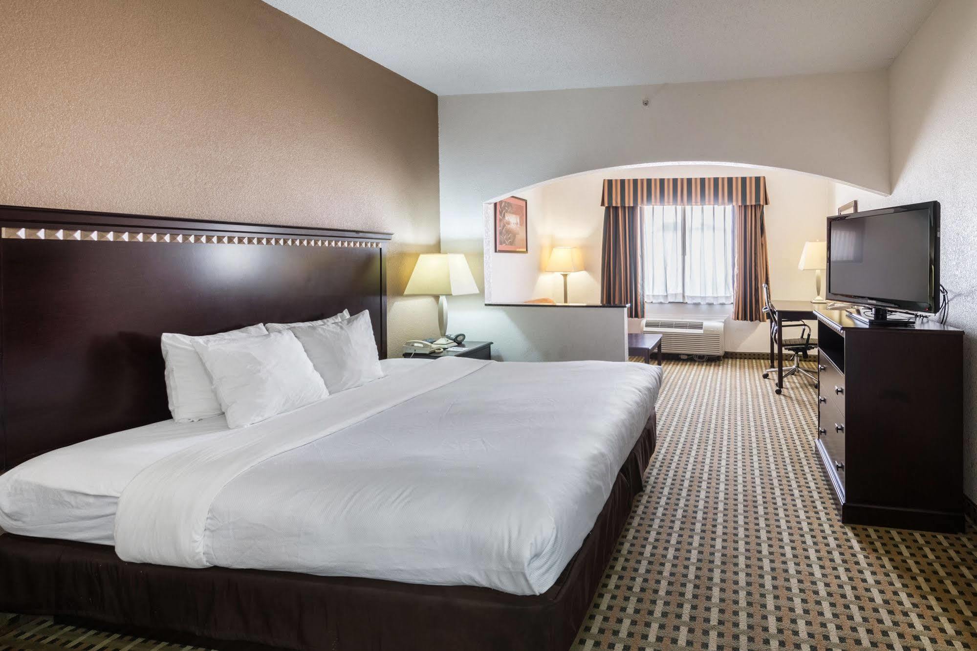 Quality Suites Burleson - Ft Worth Экстерьер фото